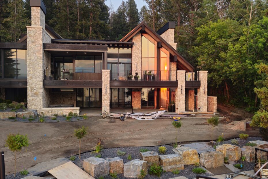 Fieldstone installation Calgary